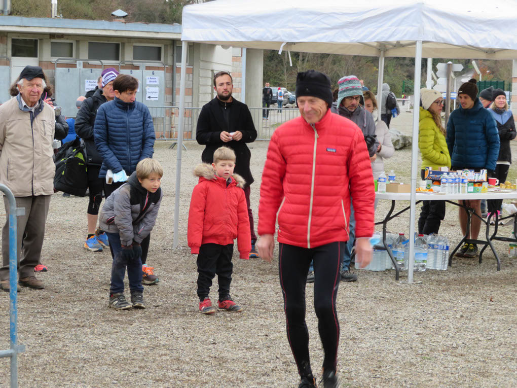 %_tempFileName2101128_Podiums-19%