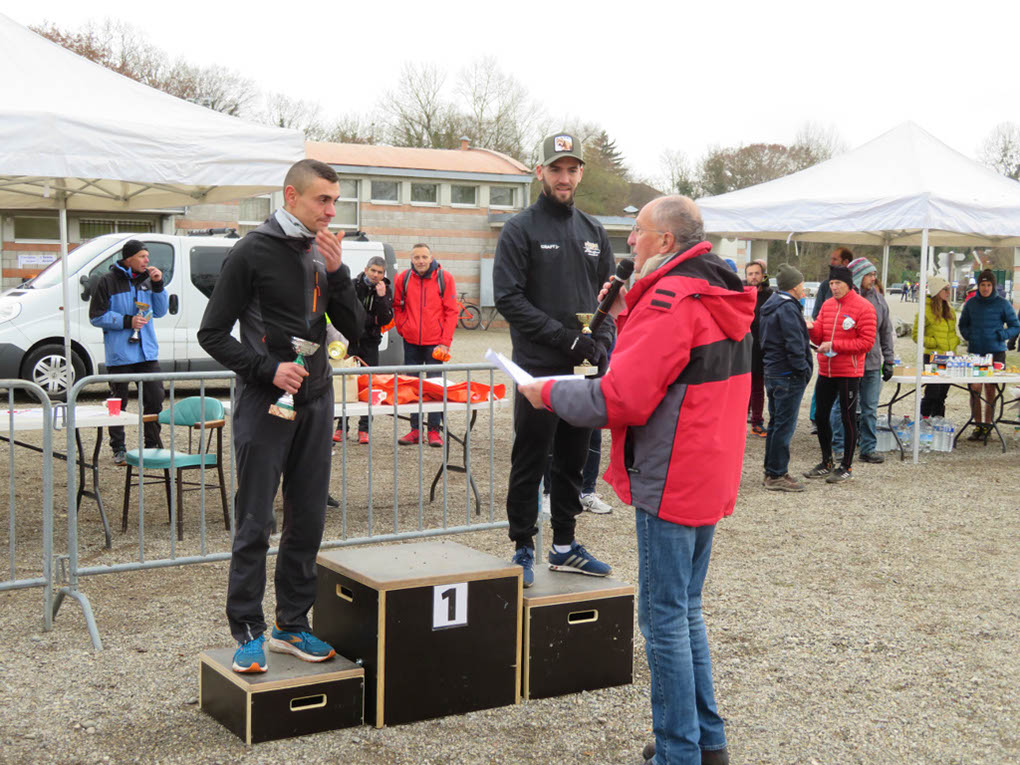 %_tempFileName2101128_Podiums-23%