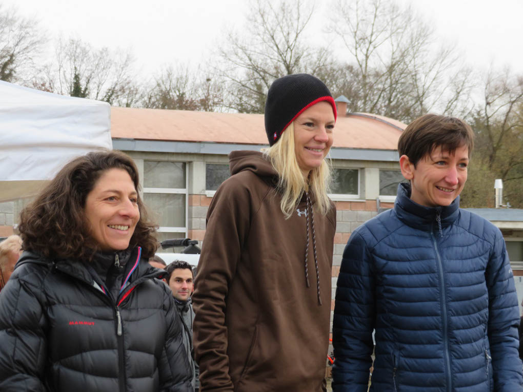 %_tempFileName2101128_Podiums-29%