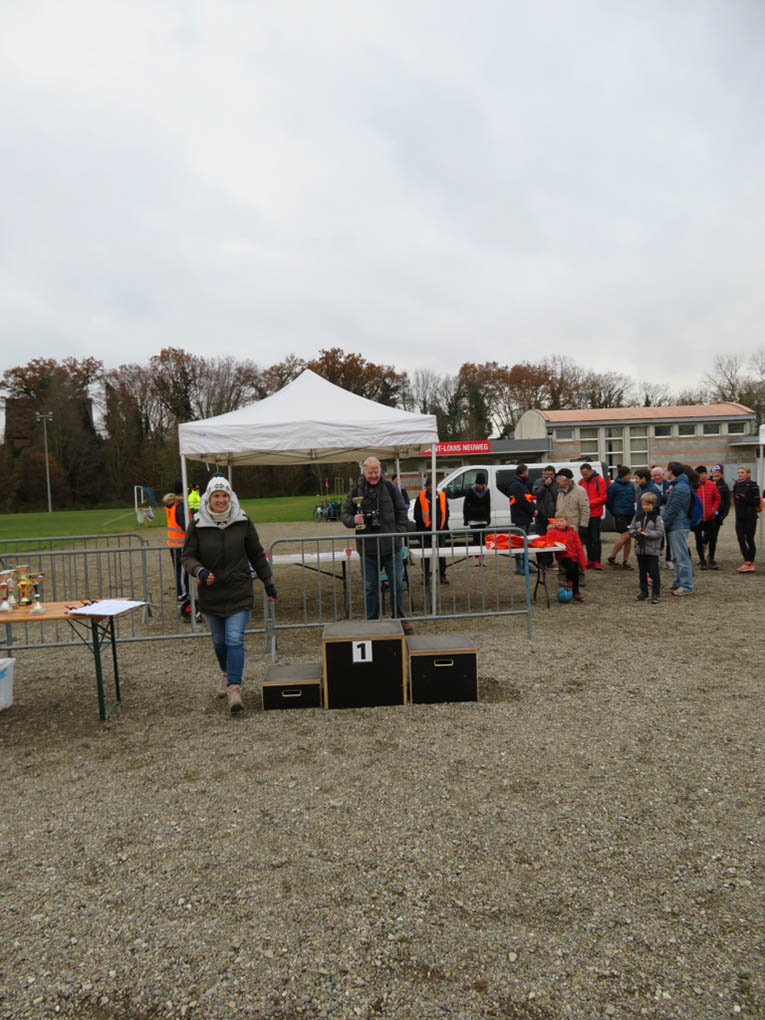 %_tempFileName2101128_Podiums-33%
