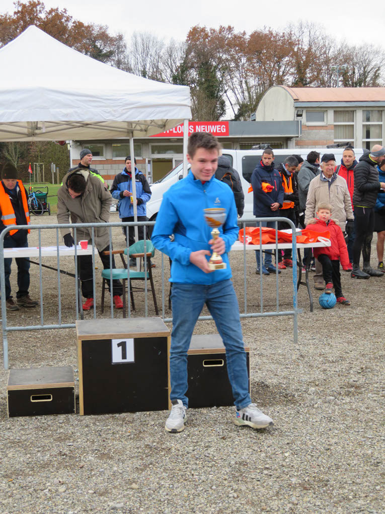 %_tempFileName2101128_Podiums-34%