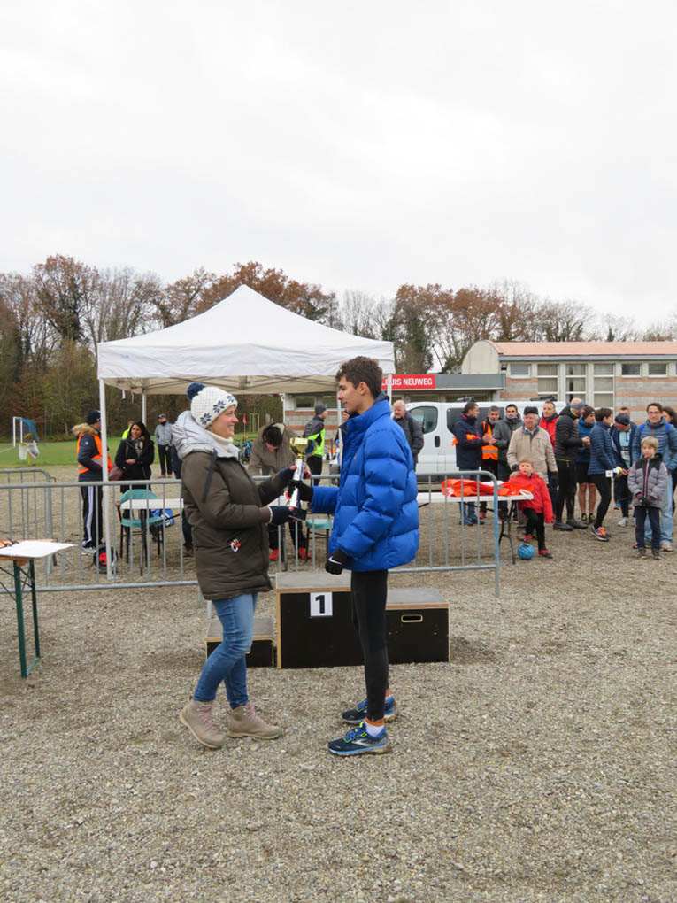 %_tempFileName2101128_Podiums-35%