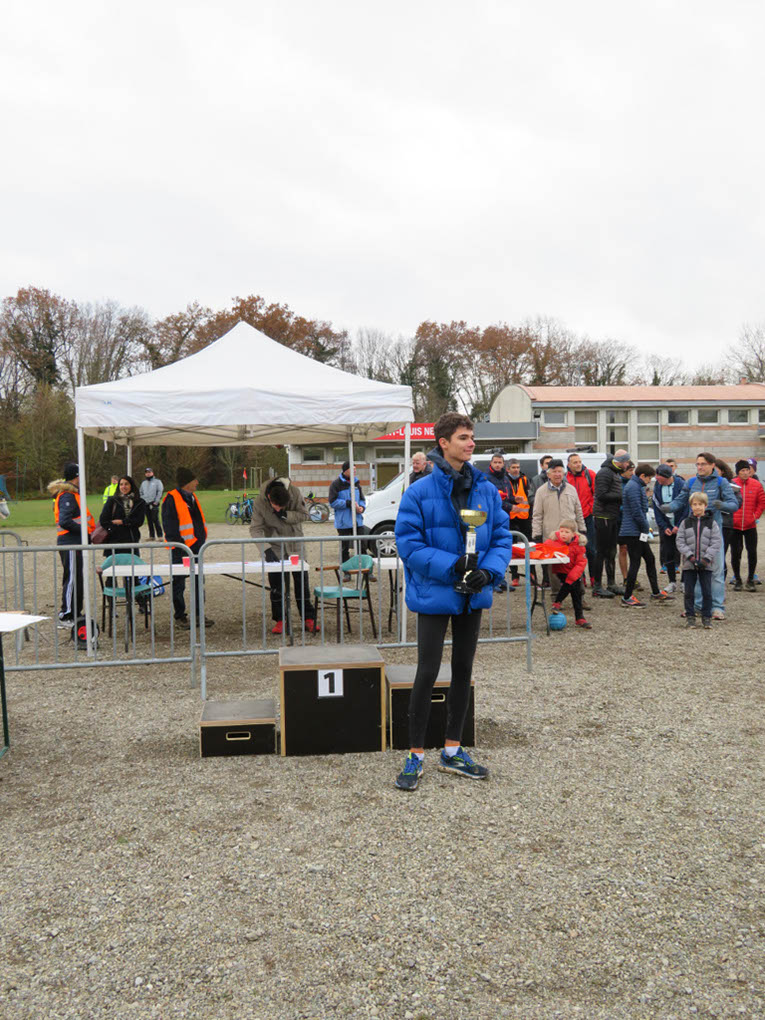 %_tempFileName2101128_Podiums-36%