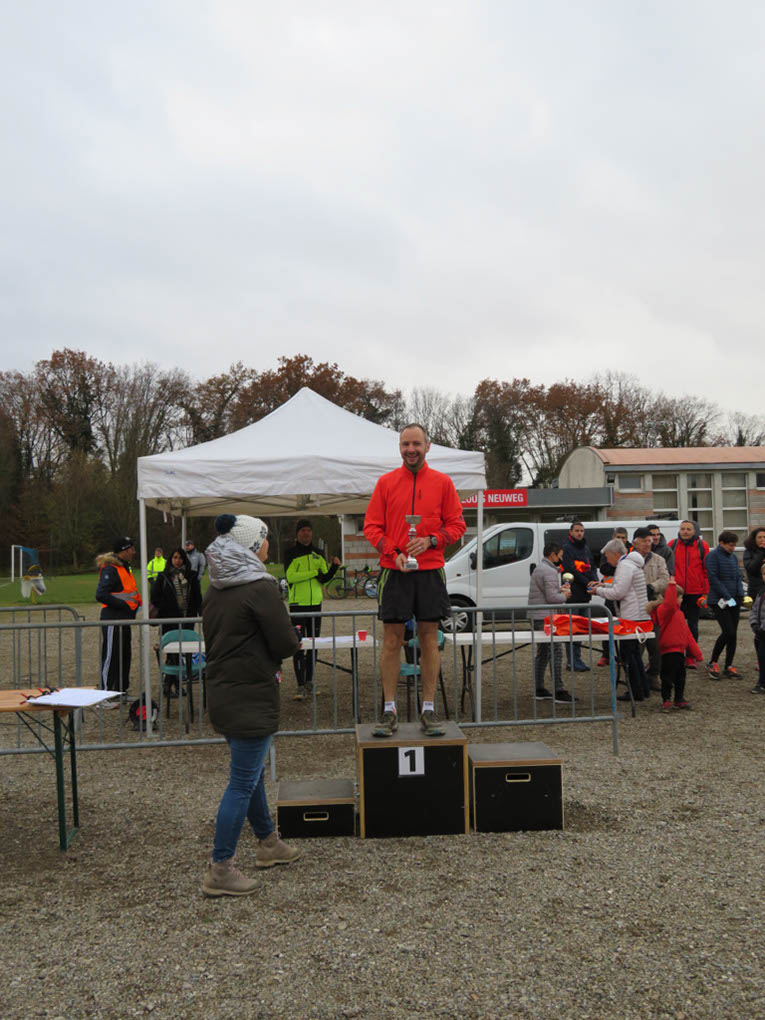 %_tempFileName2101128_Podiums-42%
