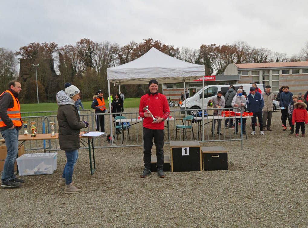 %_tempFileName2101128_Podiums-44%