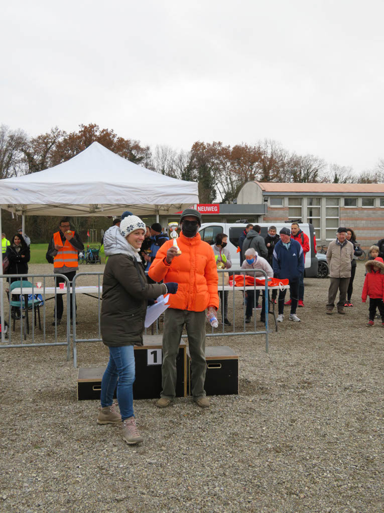 %_tempFileName2101128_Podiums-49%