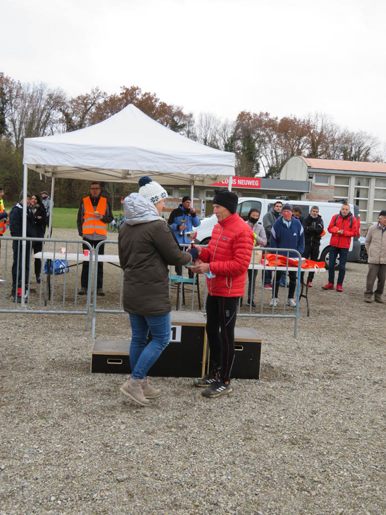 %_tempFileName2101128_Podiums-53%