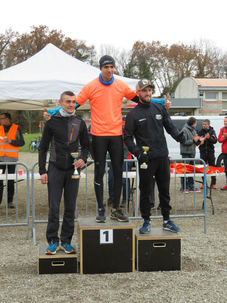 %_tempFileName2101128_Podiums-61%