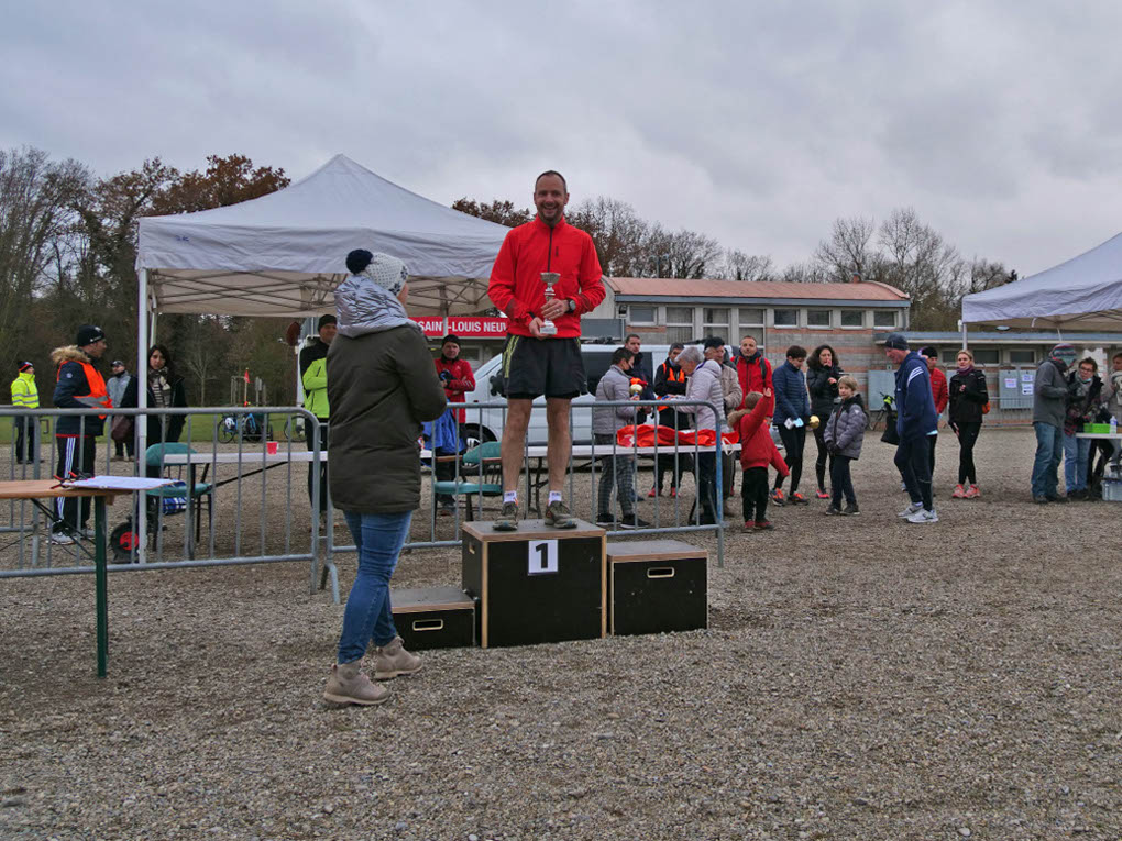 %_tempFileName2101128_Podiums-85%